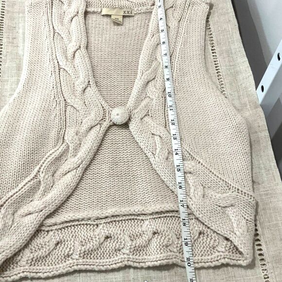 XXi Sleeveless One Button Cardigan Sweater Vest in Cream Size Medium - Picture 8 of 8